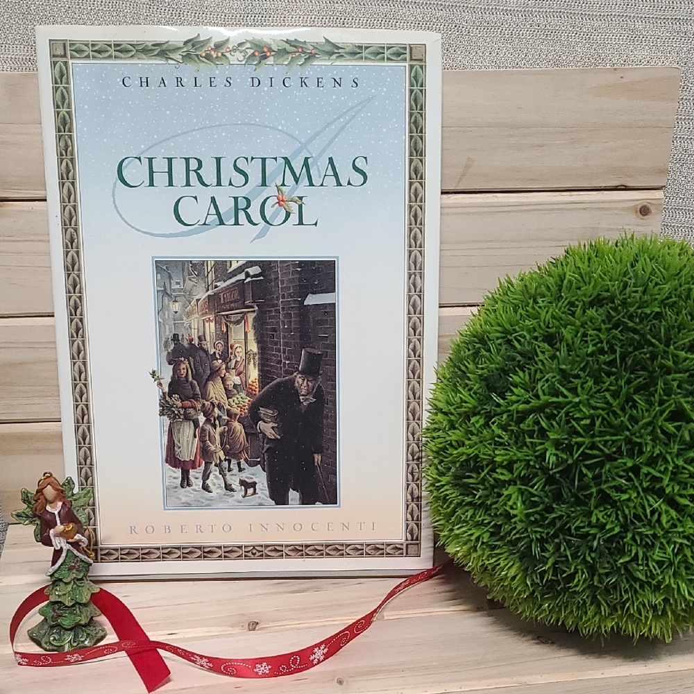 Christmas Carol Book by Charles Dickens Color Pictures Vintage EUC Hardcover